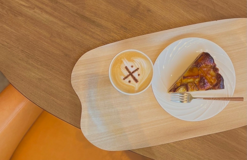 【お知らせ】4/13(木）~14（金）Cafeの営業時間変更・新スイーツのご案内 