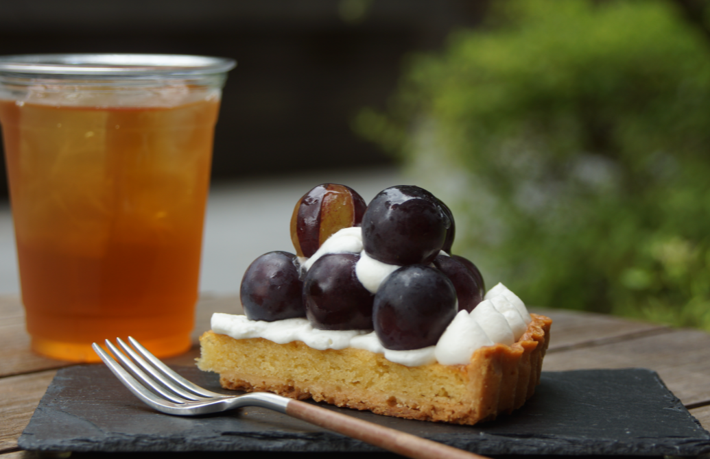 【お知らせ】9/1～ぶどうのタルトもカフェに新しく仲間入り！！