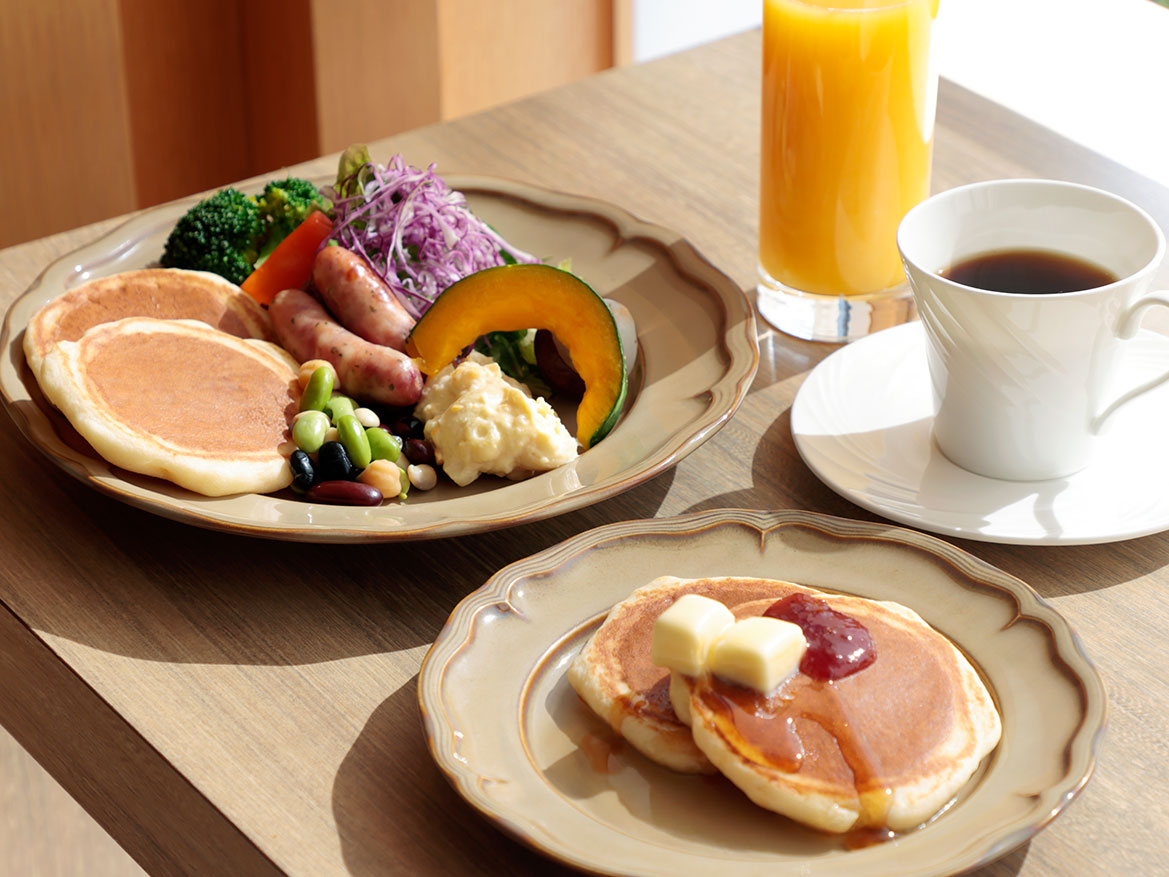朝食